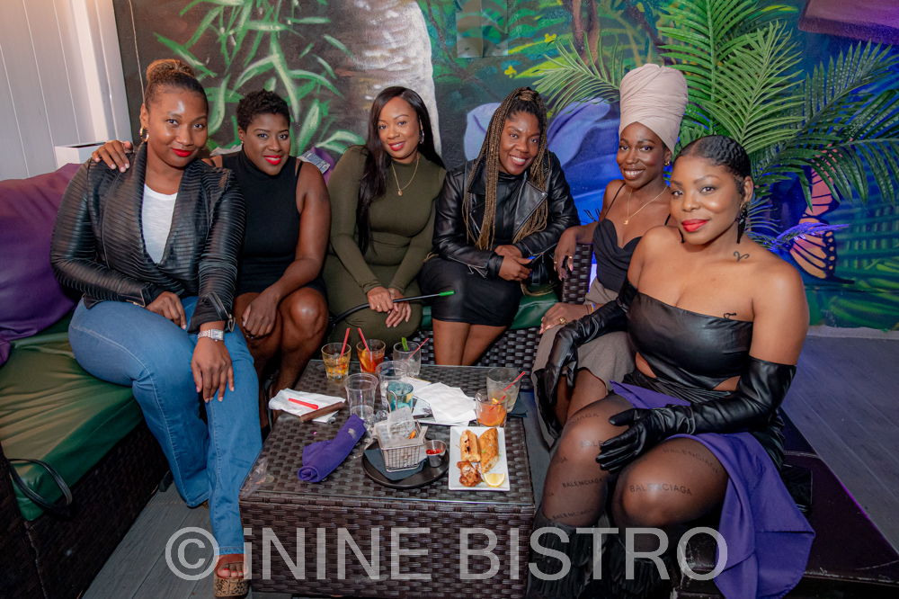 iNine Bistro gallery photo 19